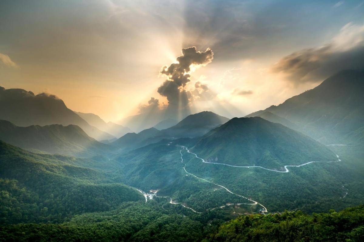 ilustrasi gunung