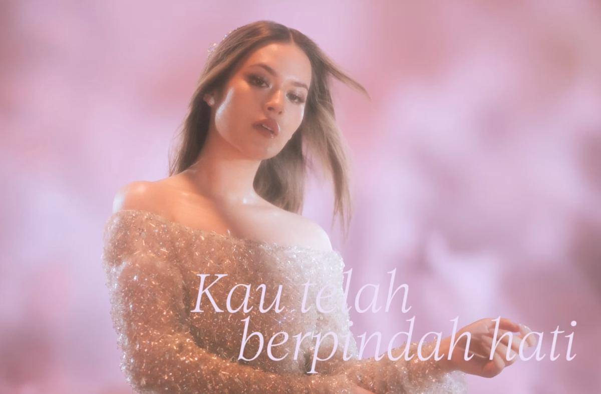 Lirik lagu "Berpindah Hati" 
