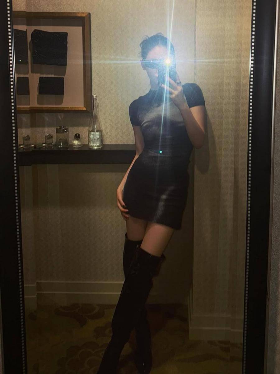 Outfit ala Ningning aespa