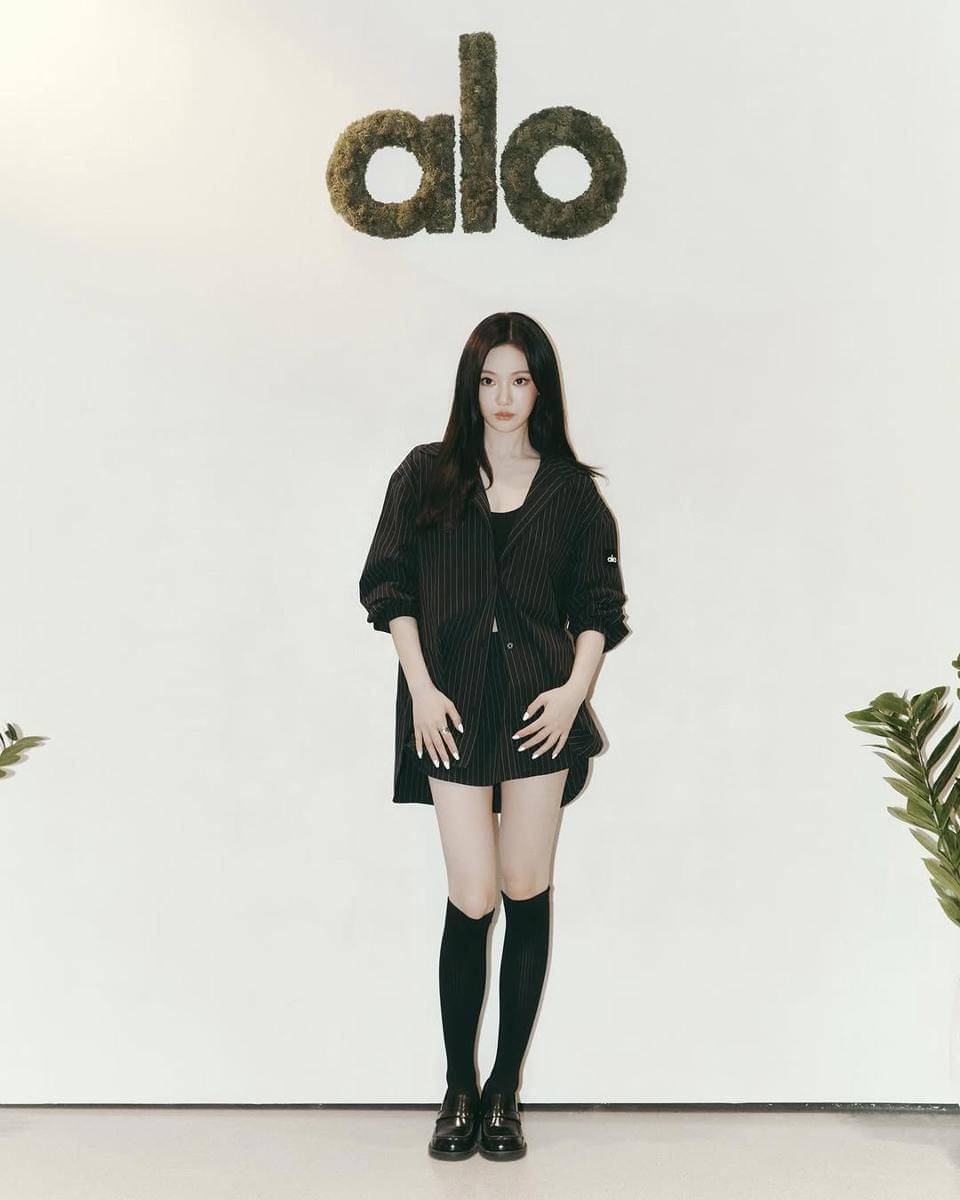 Outfit ala Ningning aespa