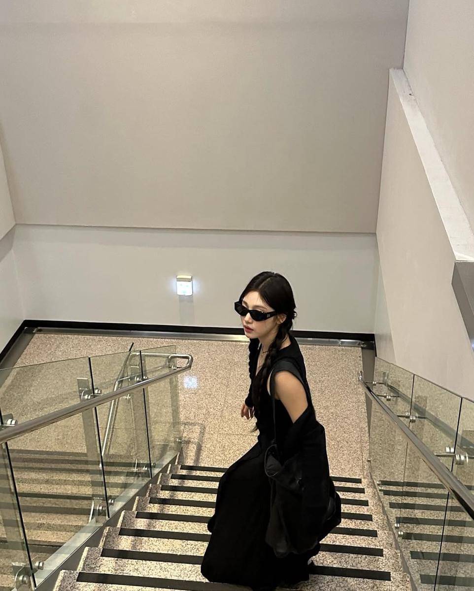 Outfit ala Ningning aespa