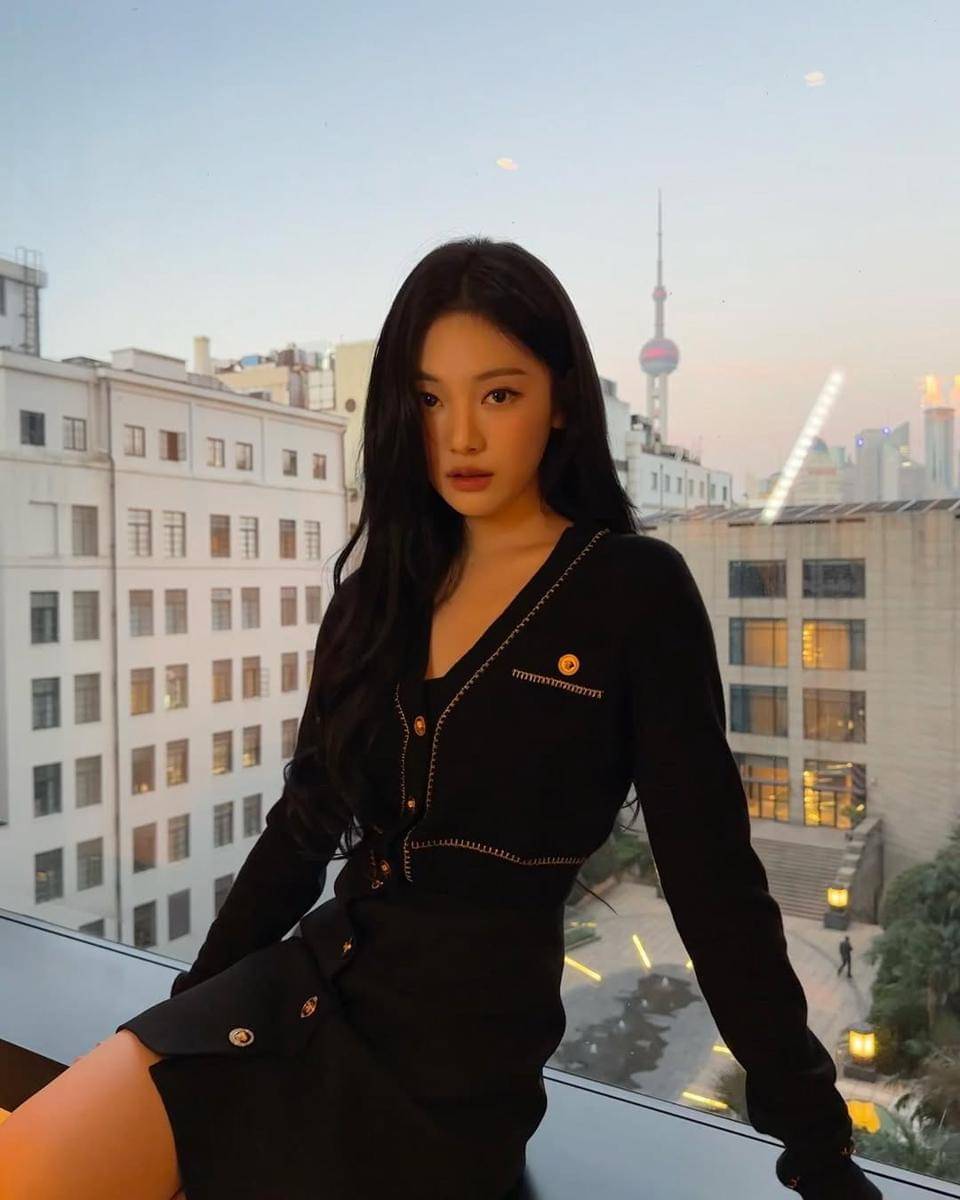 Outfit ala Ningning aespa