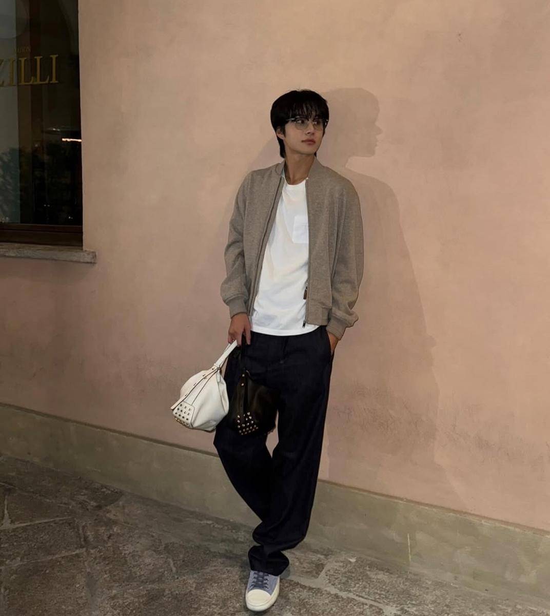OOTD ala Jungwoo NCT.
