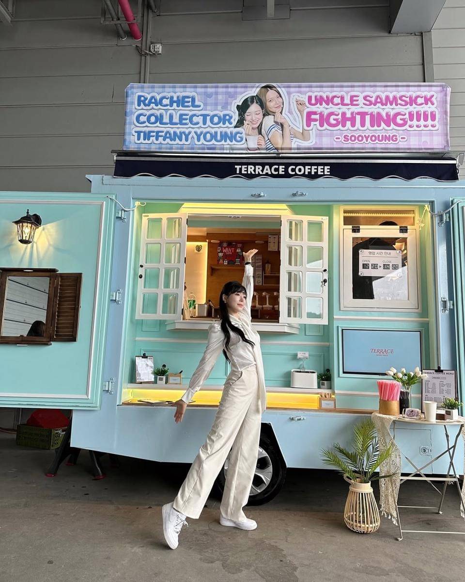 padu padan outfit putih ala Tiffany SNSD