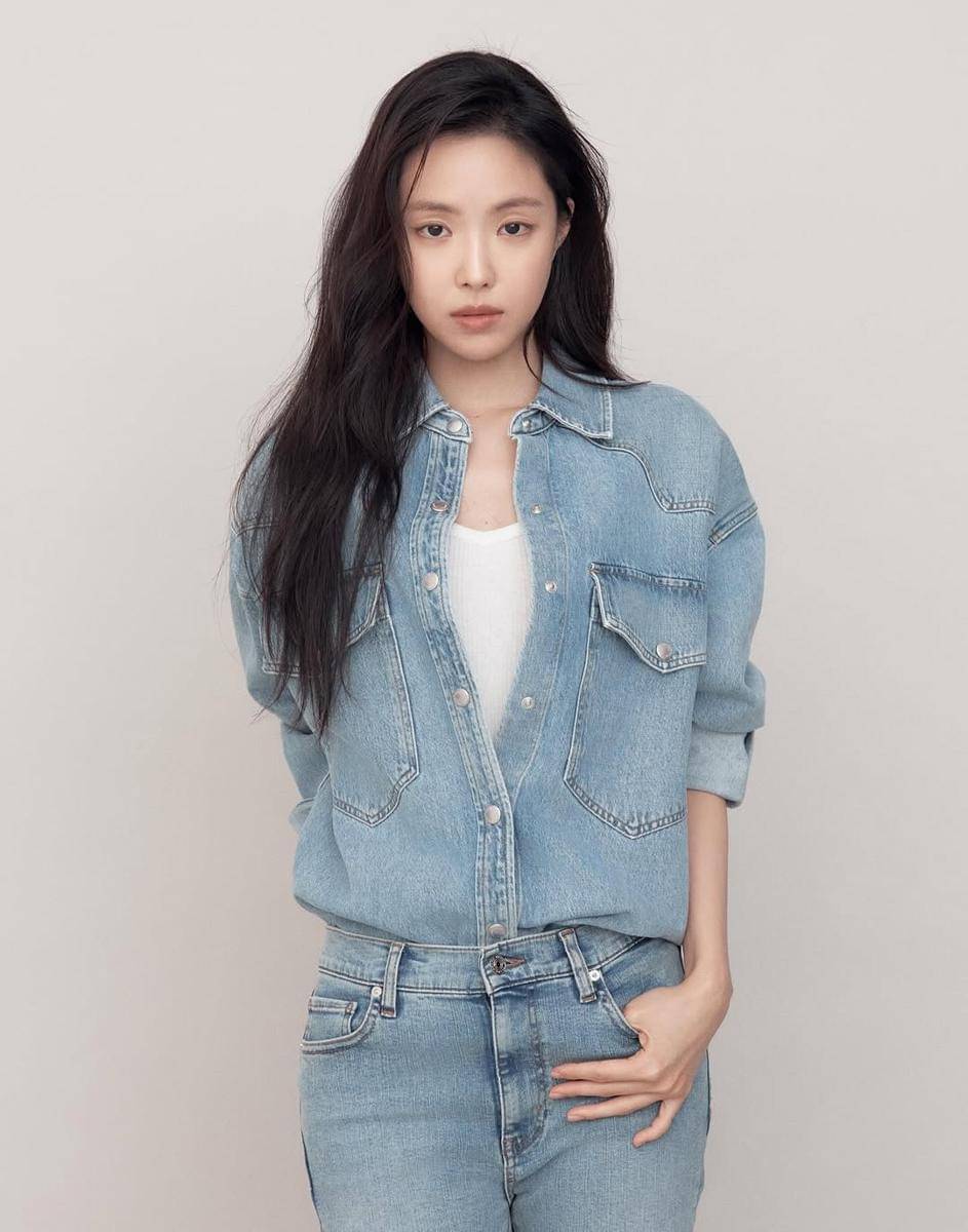 potret Son Naeun