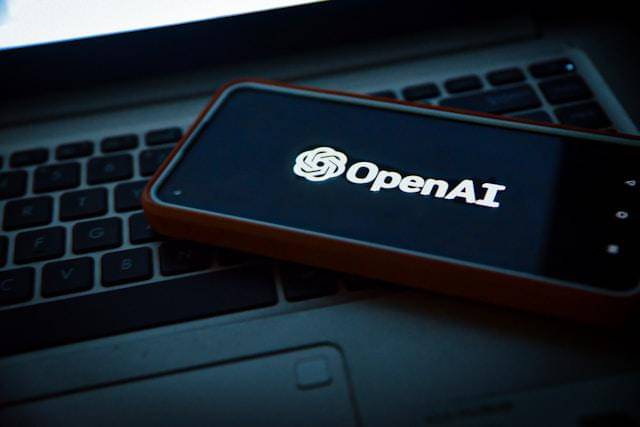 ilustrasi logo OpenAI