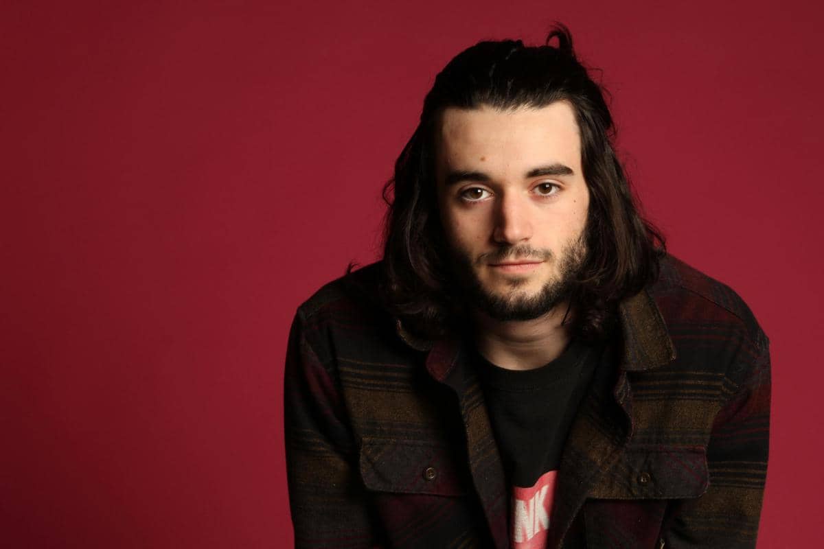 ilustrasi rambut gondrong