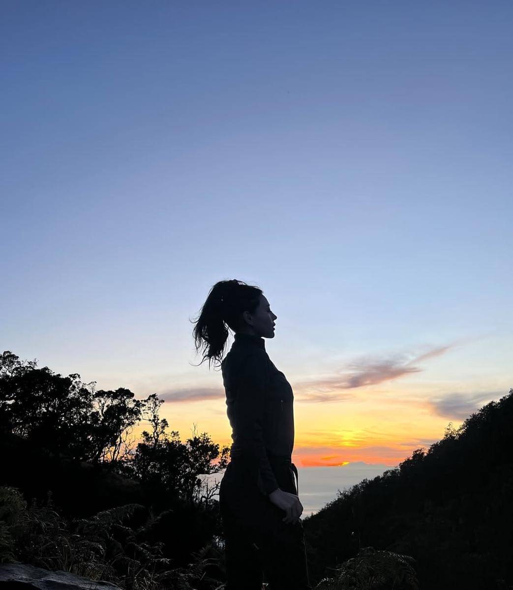 Wendy Walters mendaki Gunung Welirang