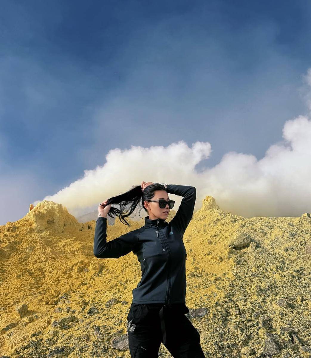 Wendy Walters mendaki Gunung Welirang