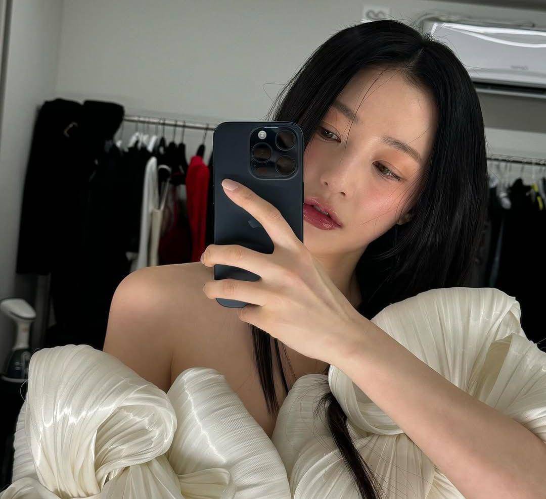 Potret Song Ha Yoon