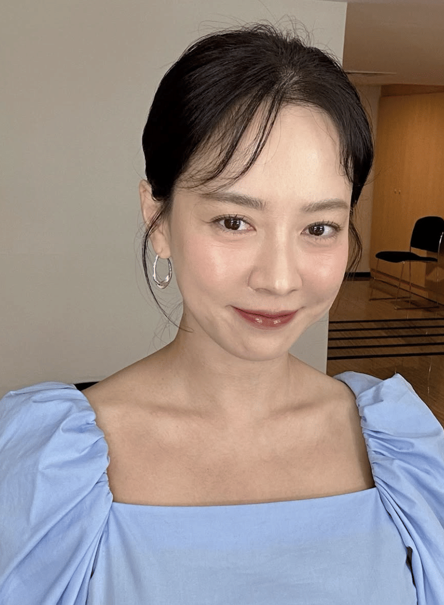 Song Ji Hyo (instagram.com/my_songjihyo)