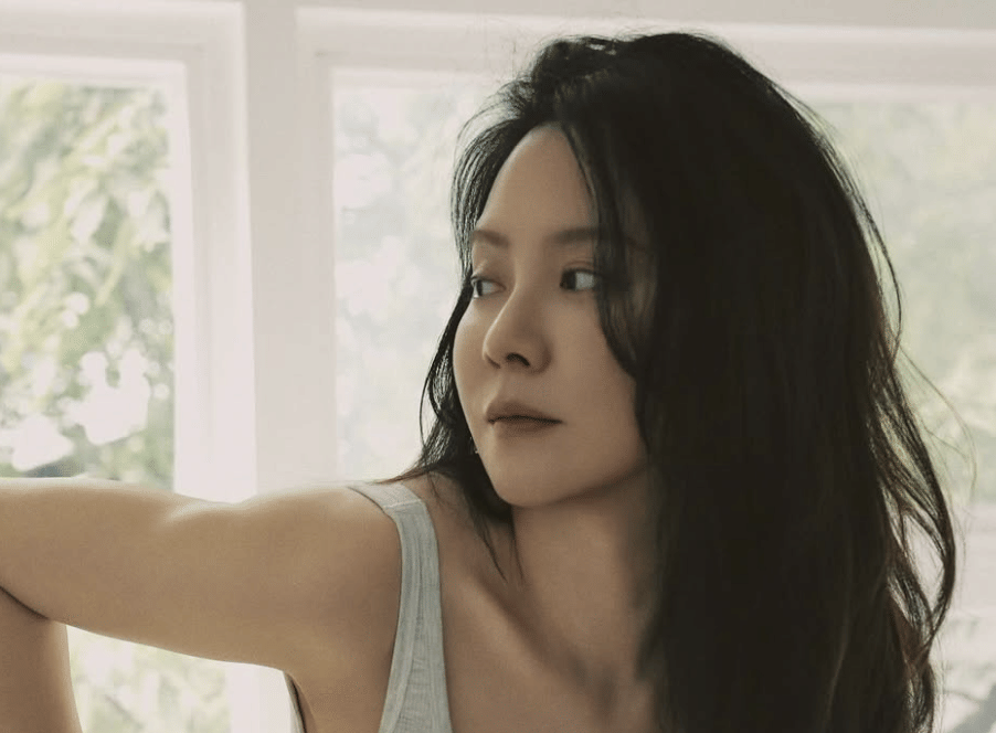 Song Ji Hyo (instagram.com/my_songjihyo)