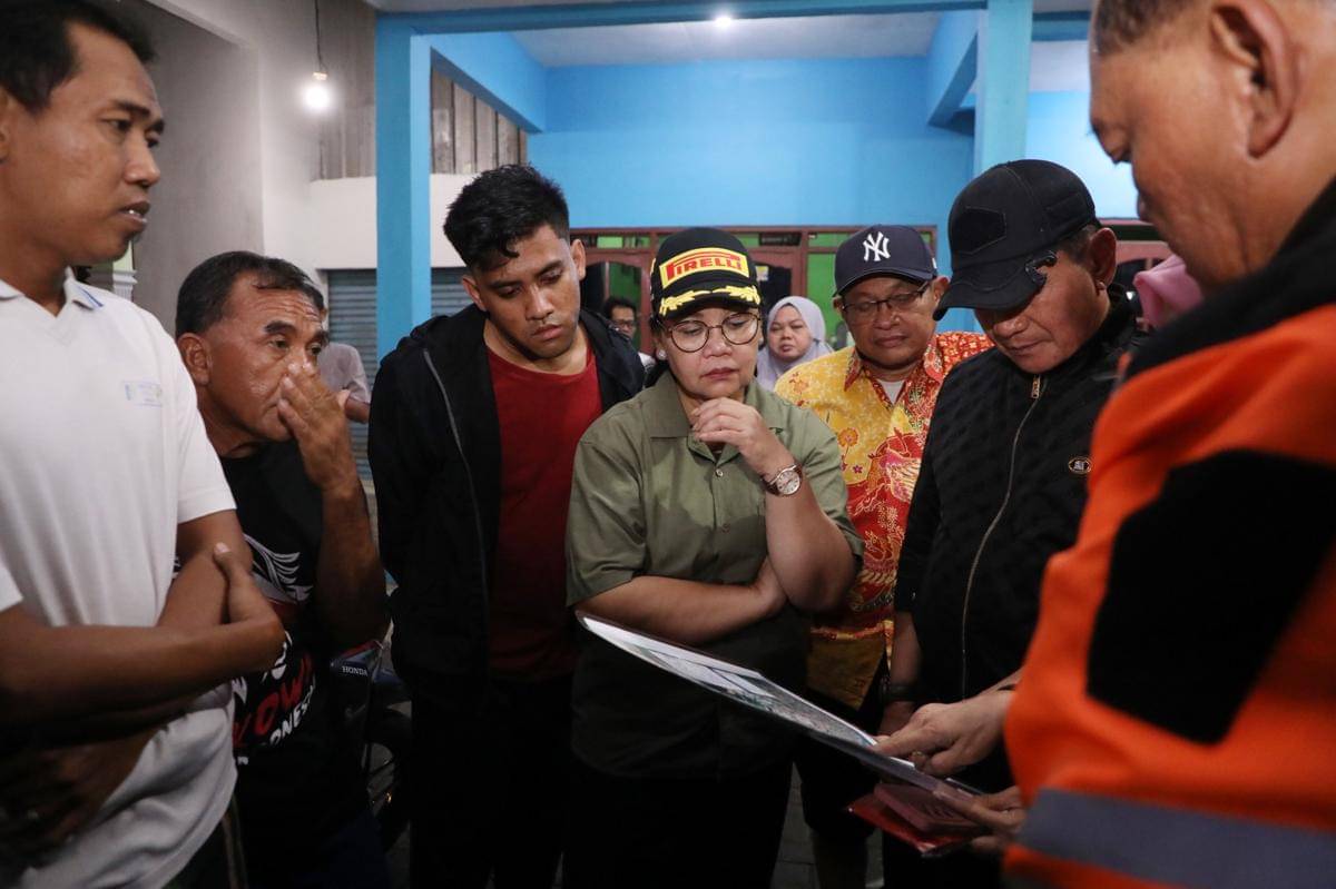 banjir, banjir semarang, banjir genuk