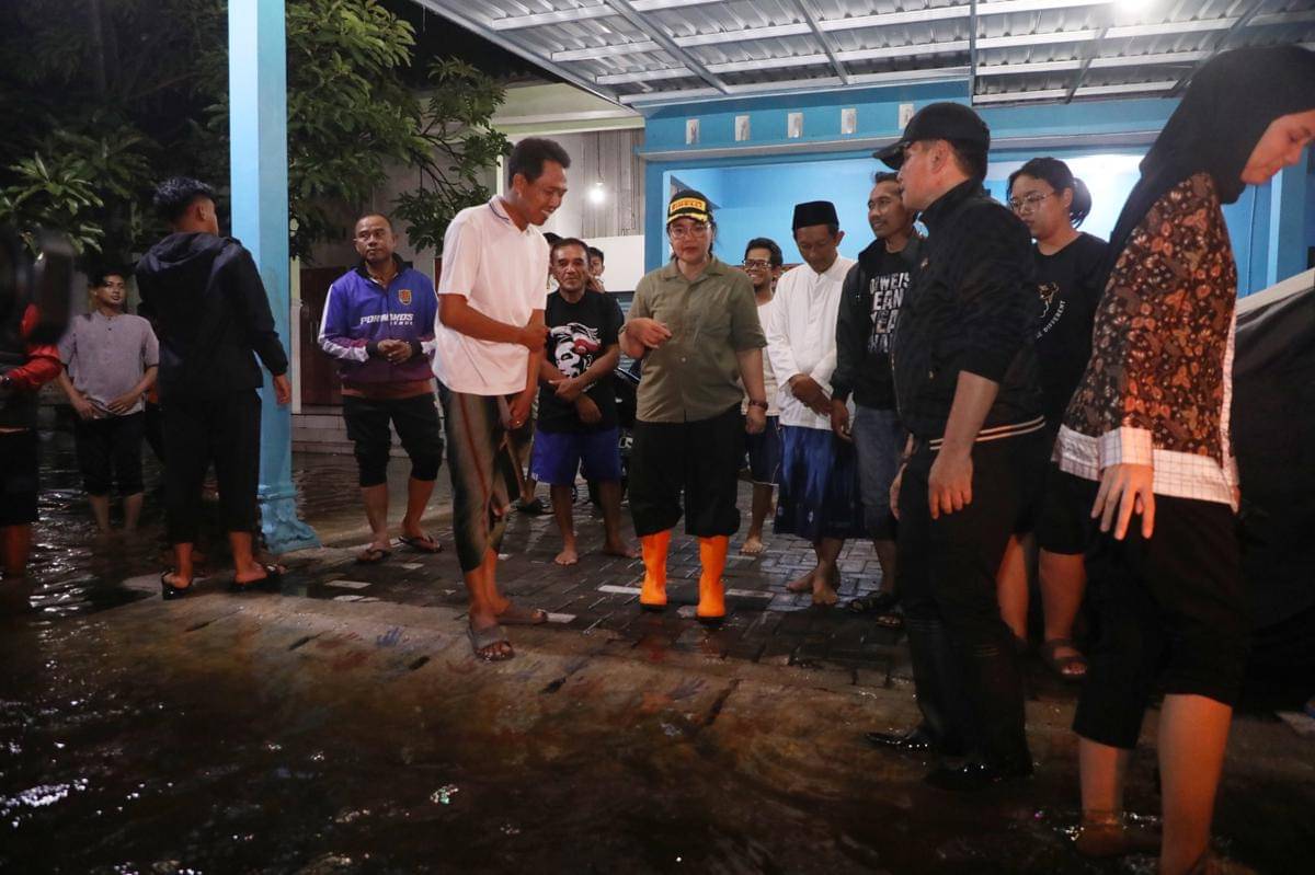 banjir, banjir semarang, banjir genuk