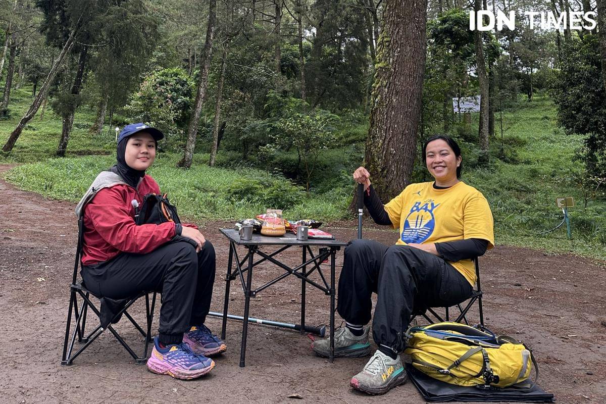 Potret Wisata Deles Indah