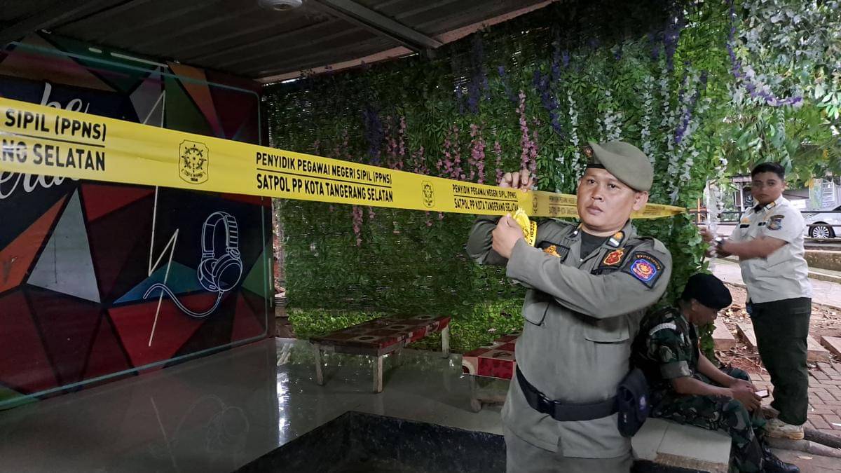 Satpol PP Tangsel Tertibkan 2 Kafe Tak Berizin di Kawasan Taman Kota