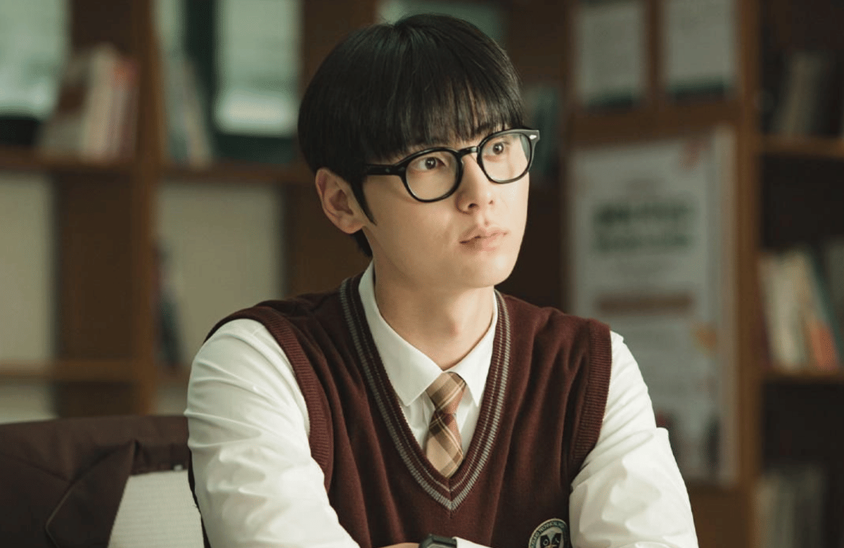 Hwang Min Hyun di drama Study Group (instagram.com/tving.official)