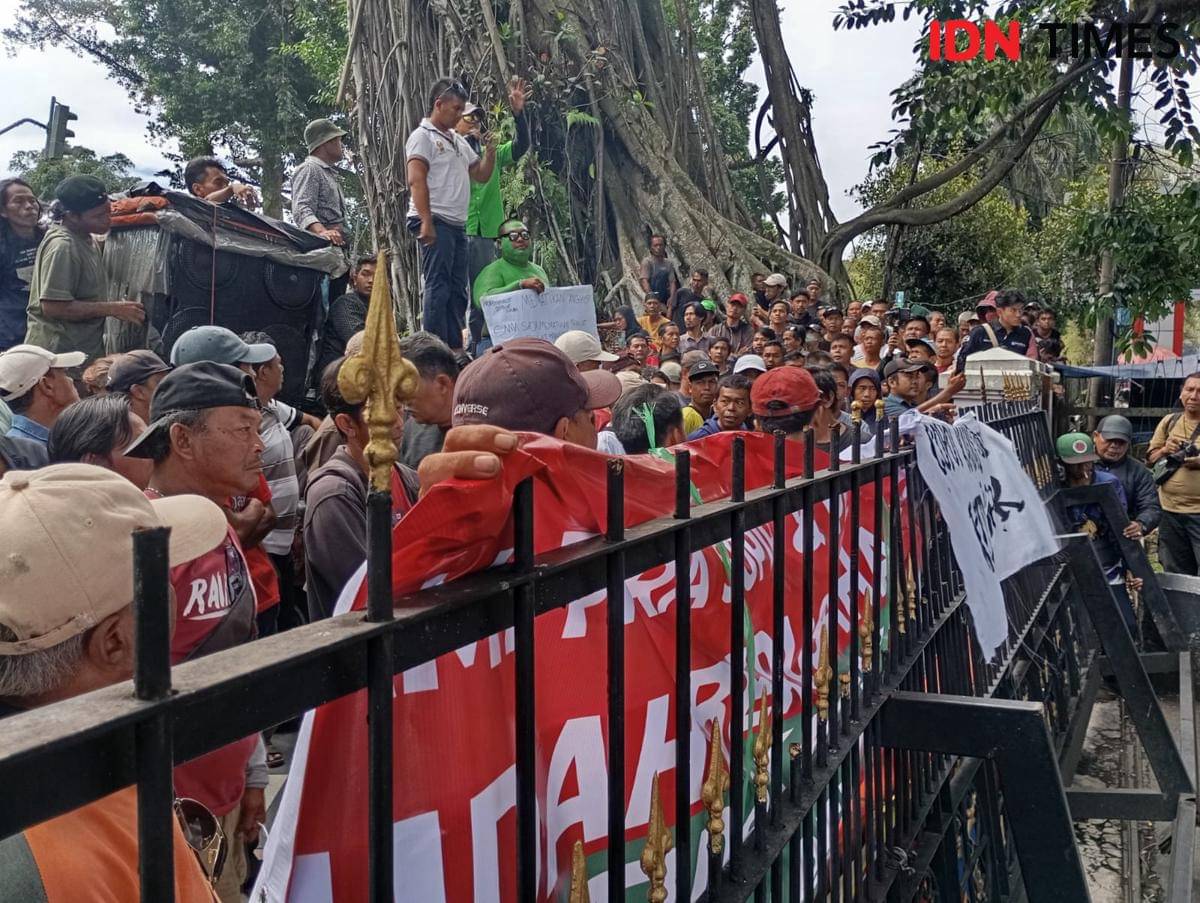 demo angkot.jpeg