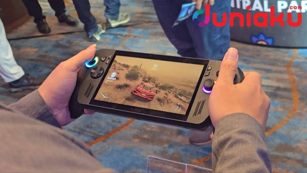 Mencoba ROG Xbox Ally X. (Duniaku.com/Fahrul Nurullah)