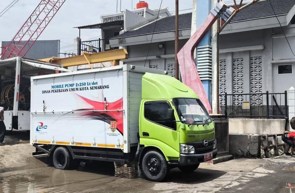 pompa air, dpu kota semarang, banjir, banjir semarang