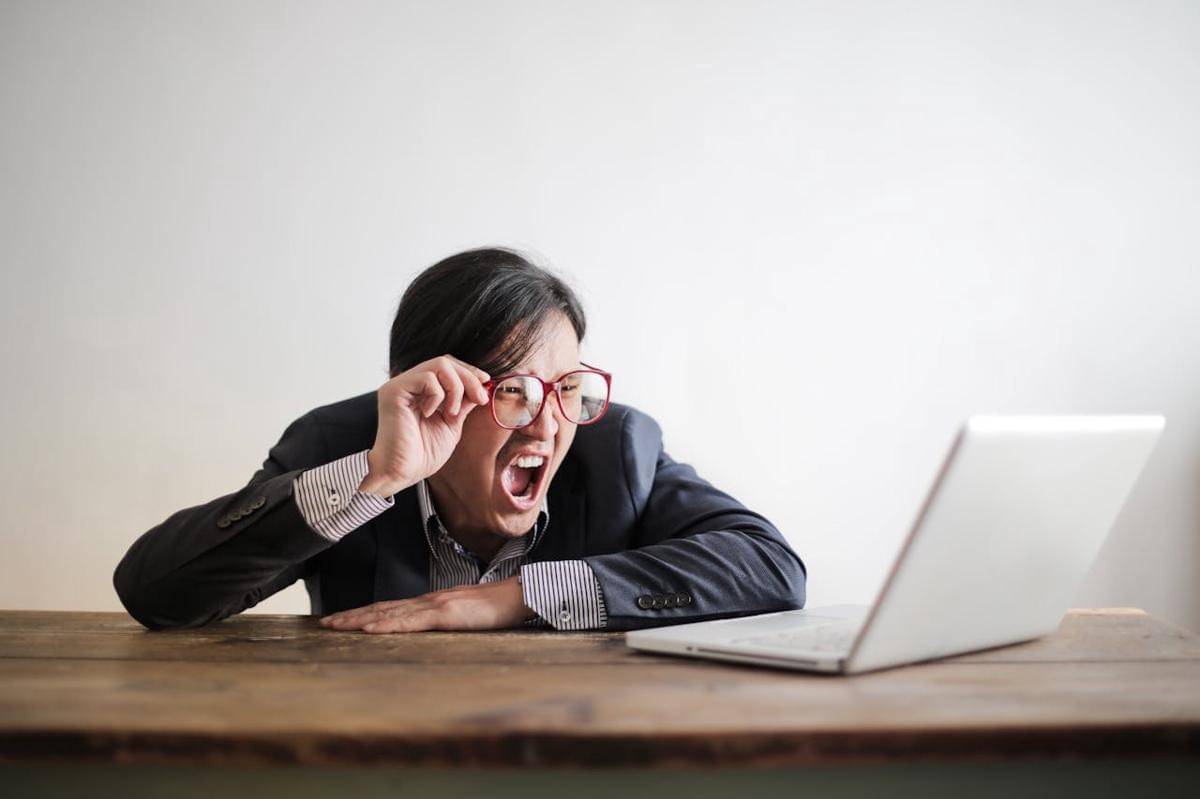 kesal internet lemot