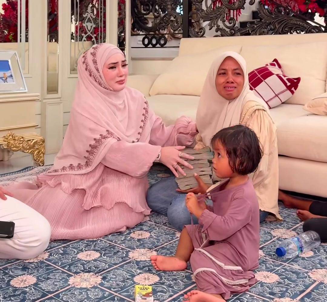 potret silaturahmi Shella Saukia dan Melda