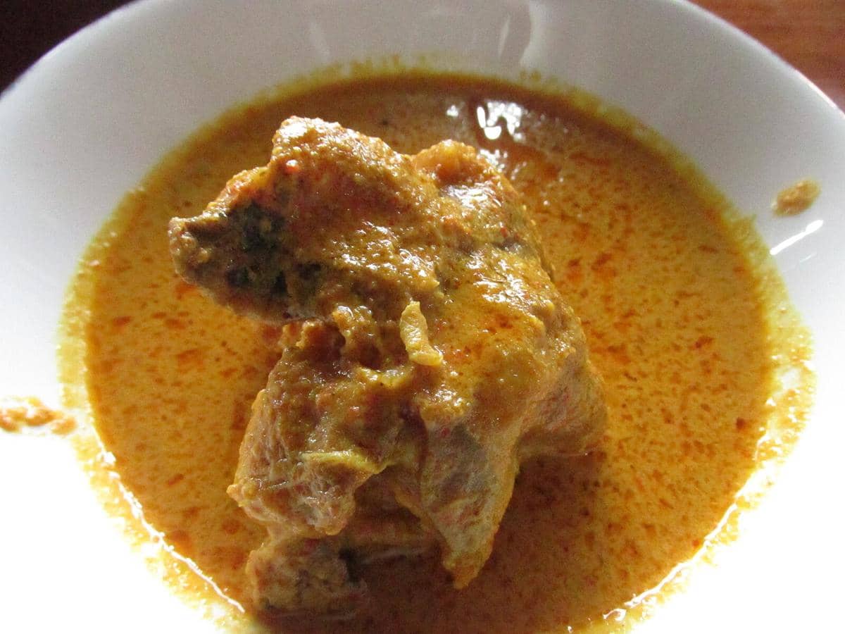 5 Tips Membuat Bumbu Gulai Tunjang Padang agar Empuk dan Meresap