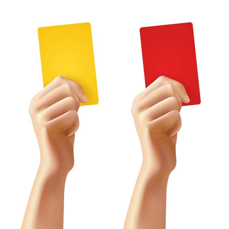 ilustrasi Kartu Kuning dan Kartu Merah