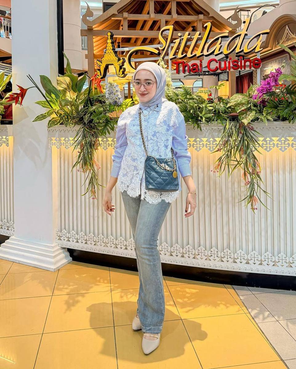 mix and match celana jeans ala Seviq Febinita