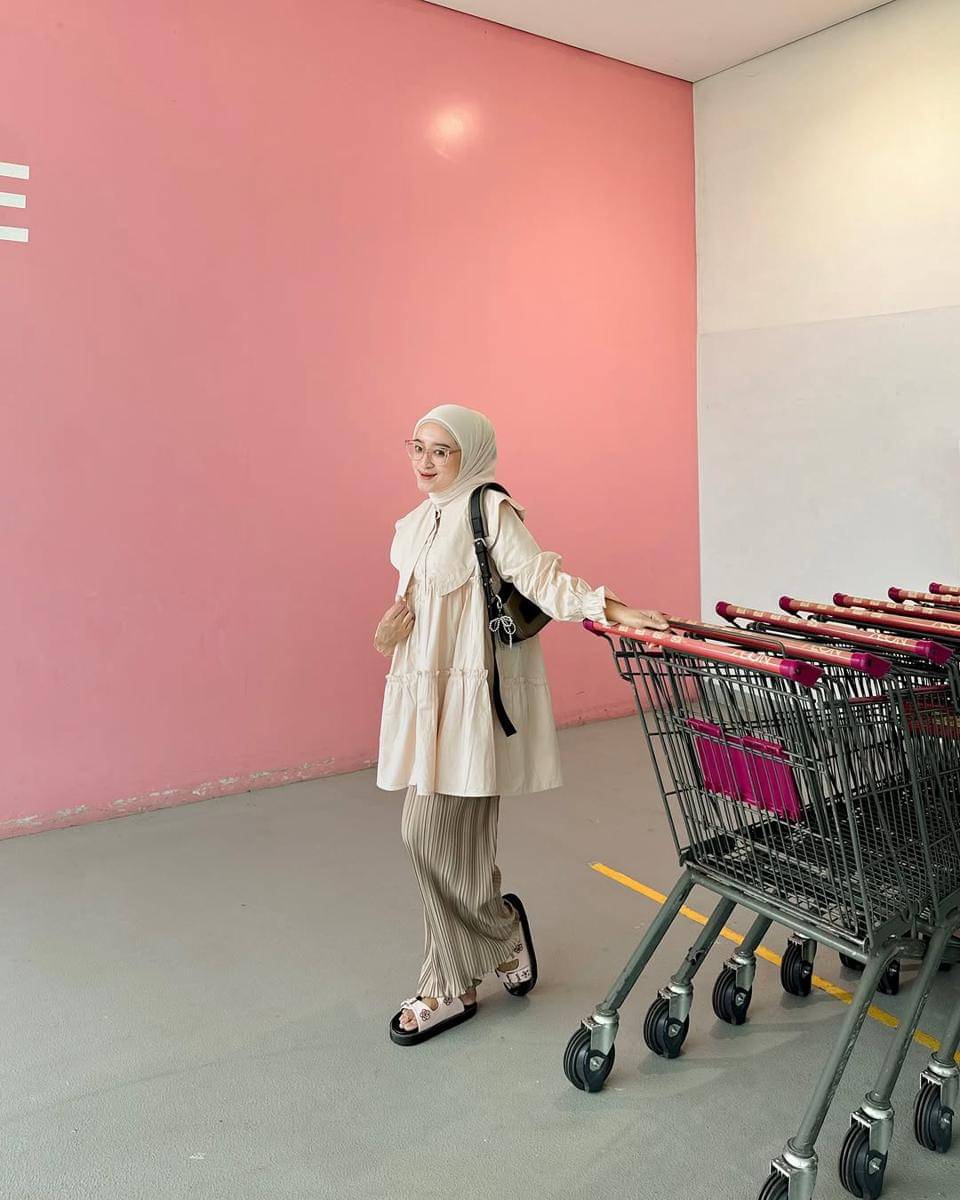 referensi OOTD ke mall ala Seviq Febinita