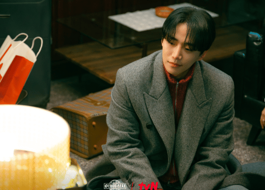 cuplikan drama Typhoon Family