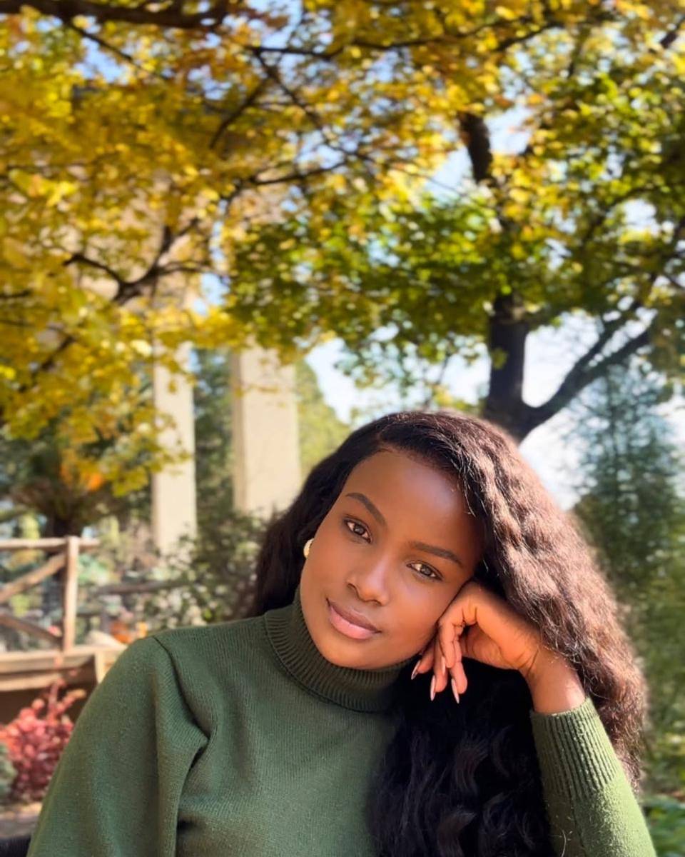 potret Melissa Nayimuli, Miss Universe Afrika Selatan 2025 