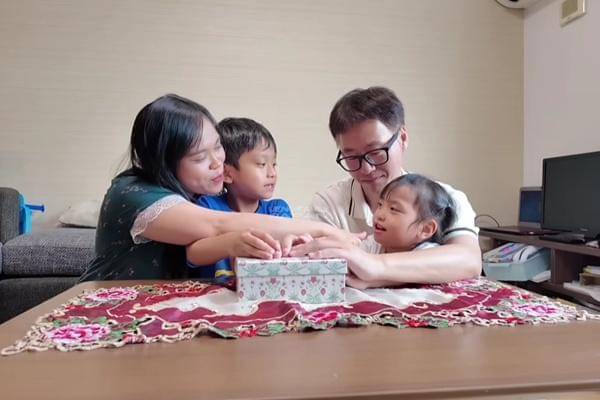 Gender Reveal Kehamilan Uma Mega Ueno Family