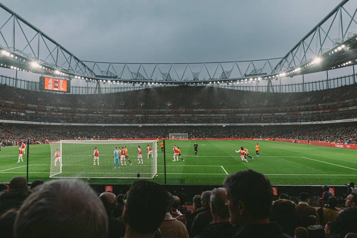 ilustrasi pertandingan Arsenal di Emirates Stadium