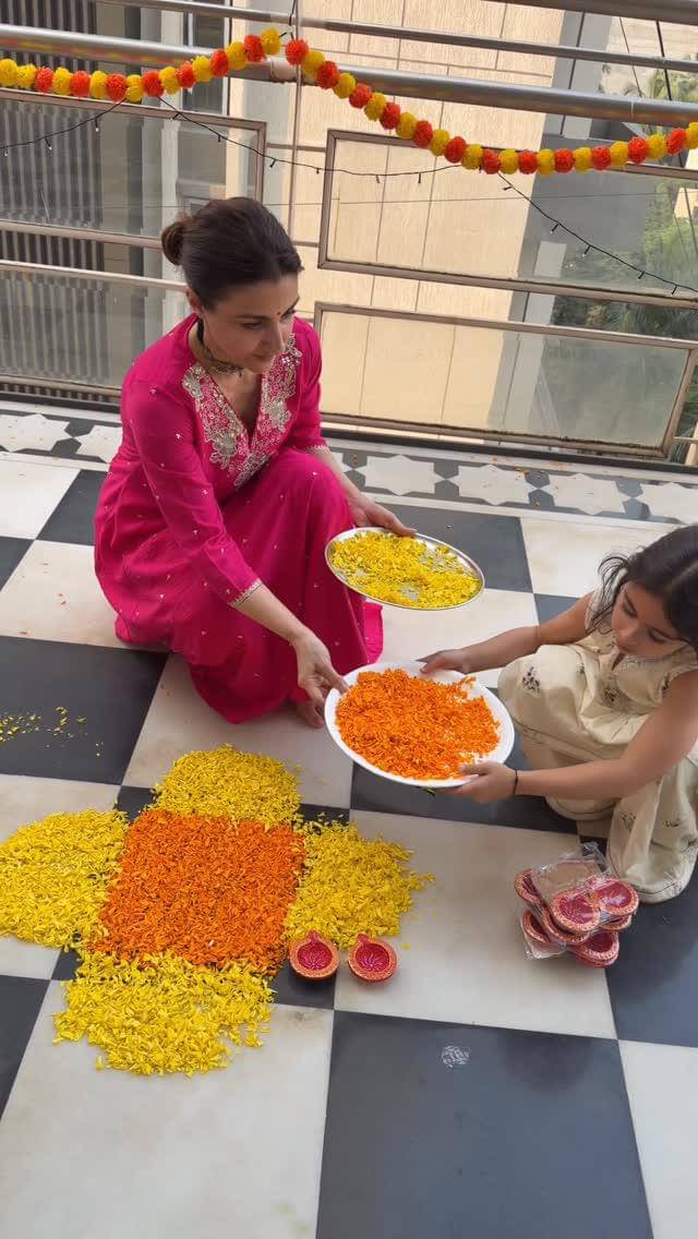 Soha Ali Khan dan putrinya