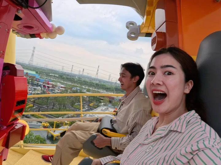 keluarga Felicya dan Hito liburan ke legoland Shanghai