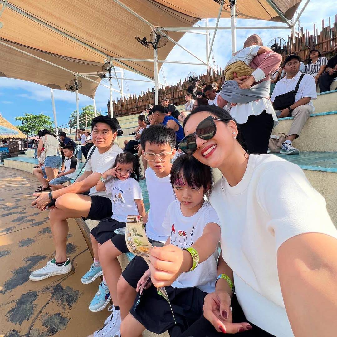 keluarga Cynthia Wijaya dan Riedhan ke Bali safari