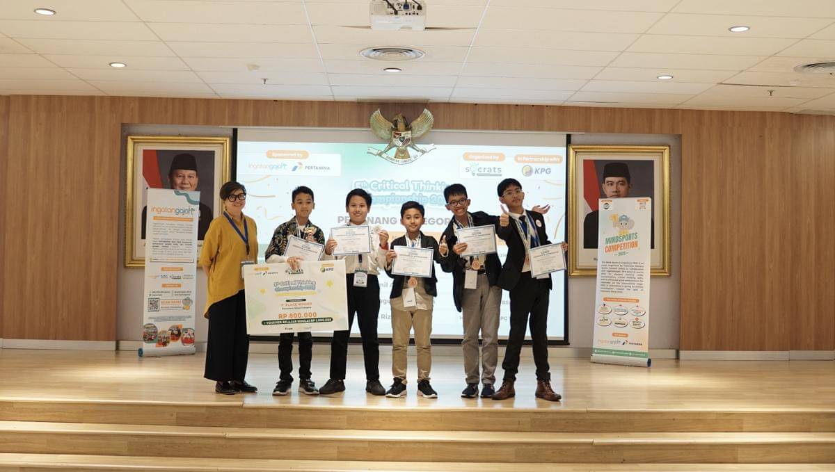 Para Juara Kategori SD 5th Critical Thinking Championship.JPG
