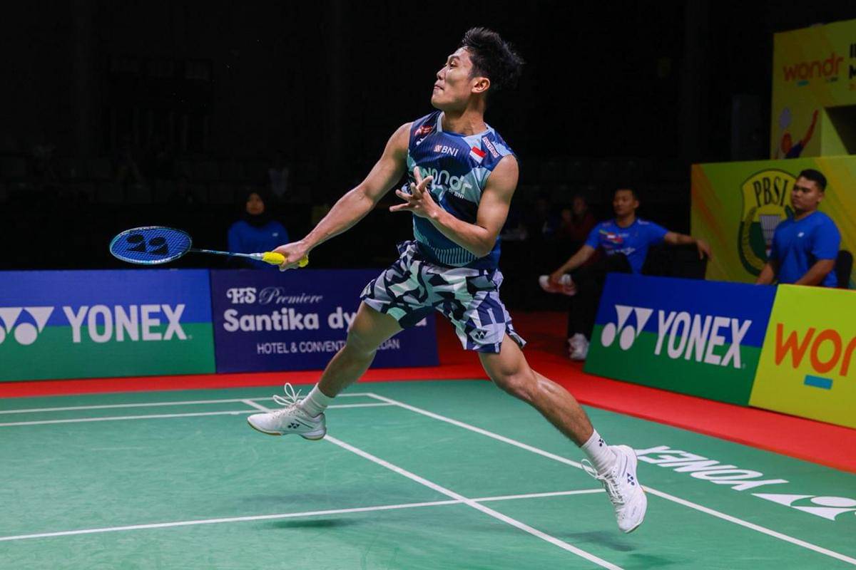 Pradhisa Bagas saat beraksi di perempat final Indonesia Masters 2025 di GOR PBSI Sumut (dok.PBSI)