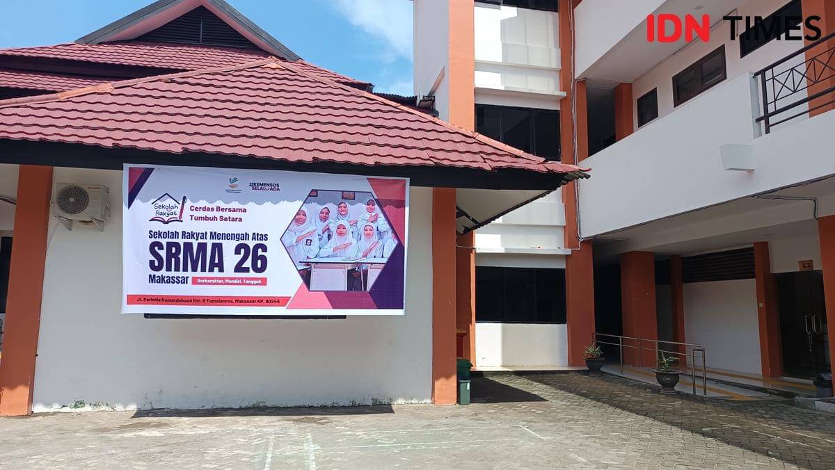 Sekolah Rakyat Menengah Atas (SRMA) 26 Makassar yang berlokasi di BBPPKS, Jumat (24/10/2025). (IDN Times/Asrhawi Muin)