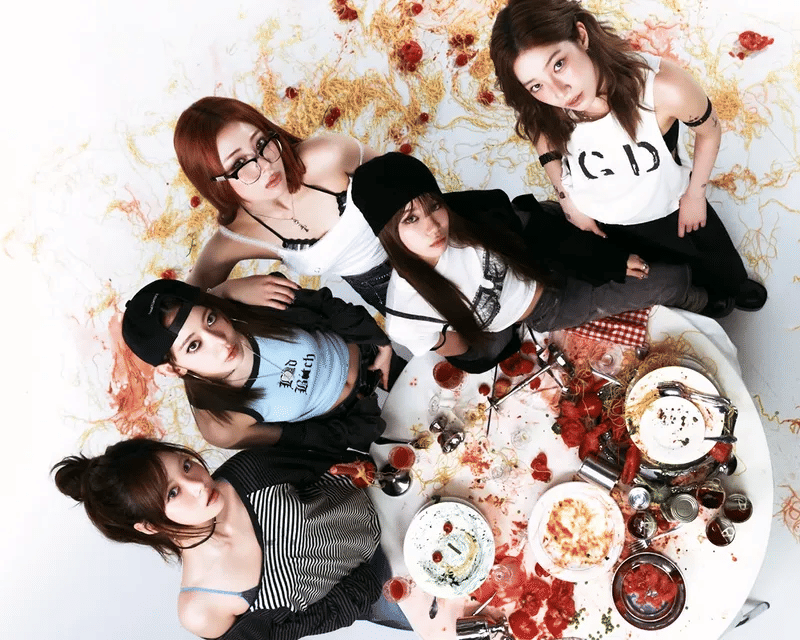 Cover Album SPAGHETTI dari LE SSERAFIM