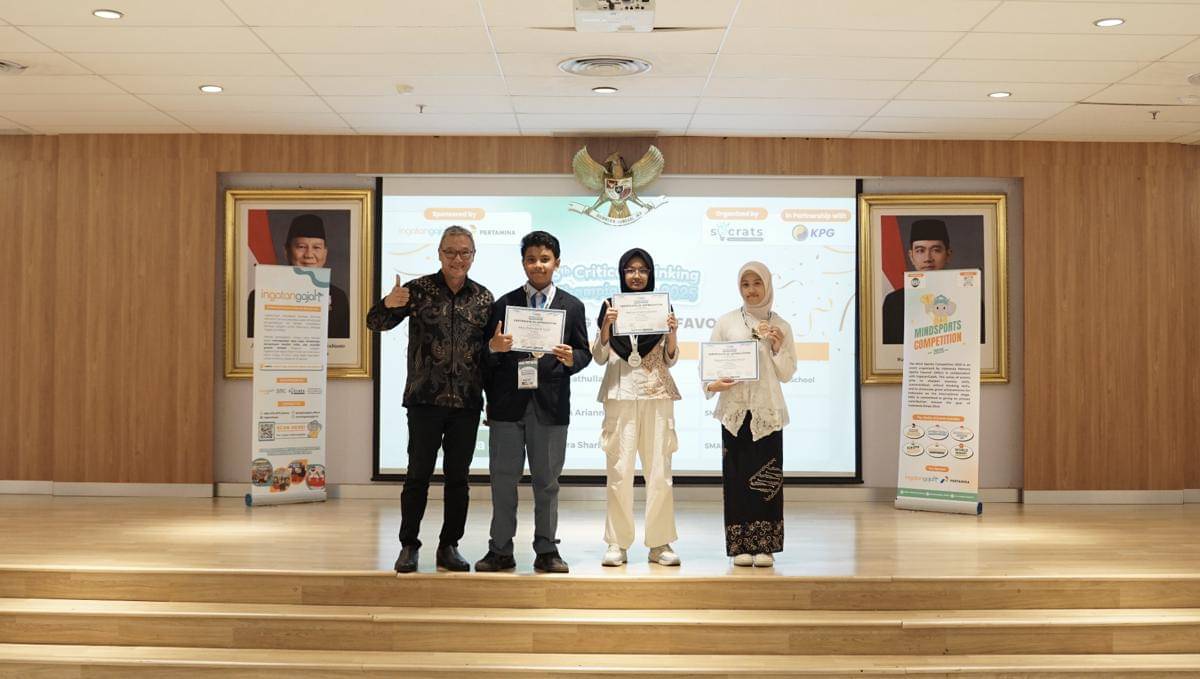 Para Juara Favorit 5th Critical Thinking Championship.JPG