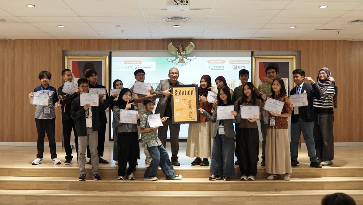 21 Penulis Essay yang Terpilih untuk DIterbitkan KPG.JPG