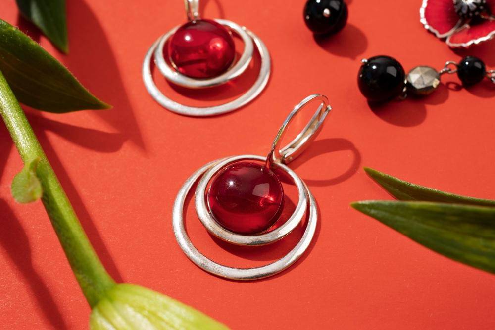 ilustrasi anting asli 