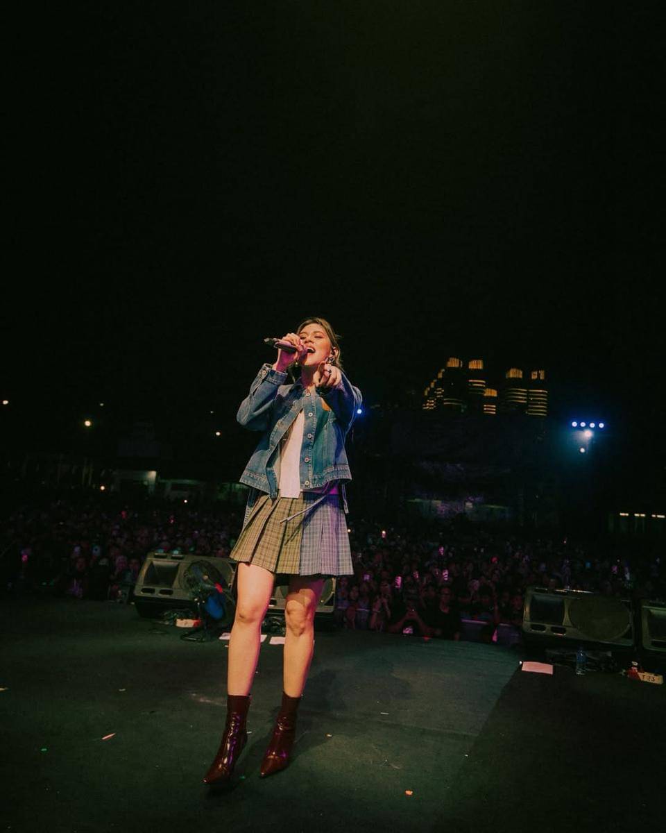 Mix and Match Denim ala Raisa