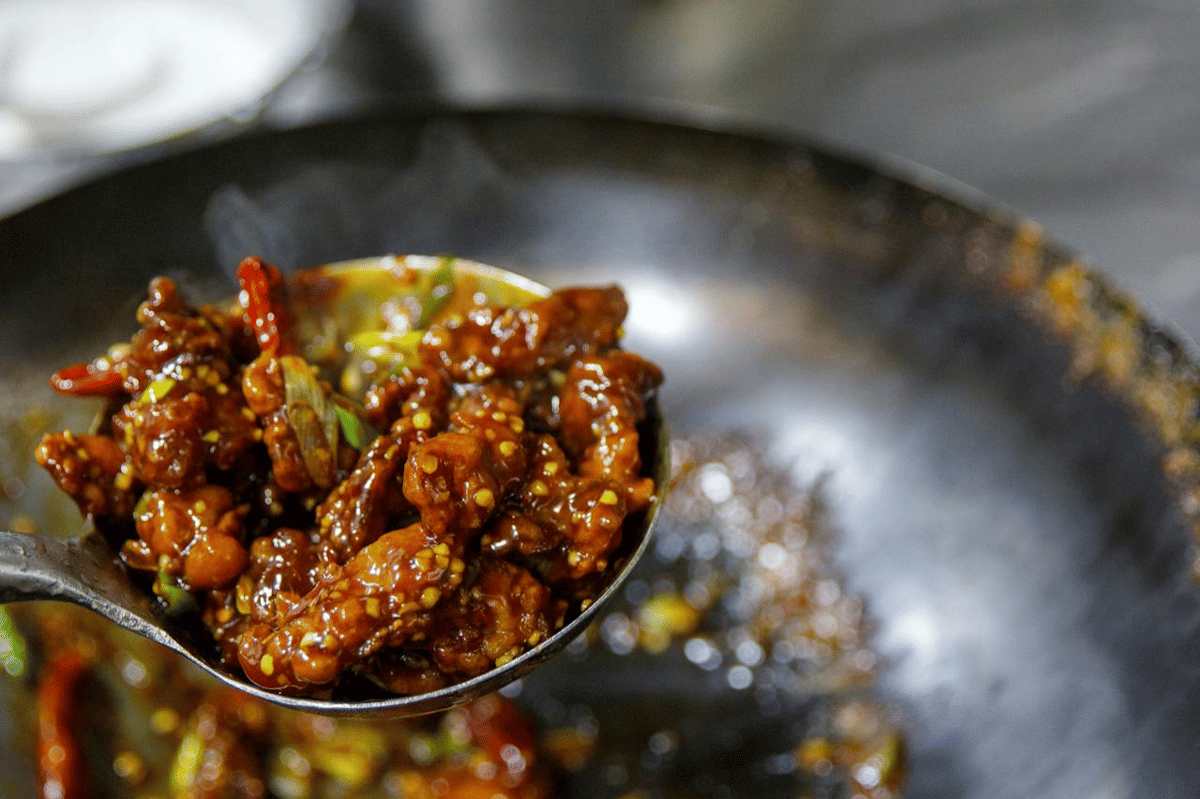 ilustrasi membuat garlic butter chicken butter