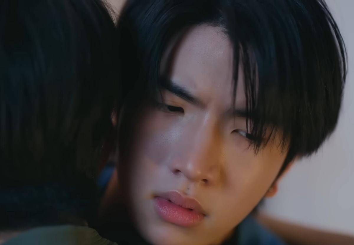 cuplikan drama Head 2 Head