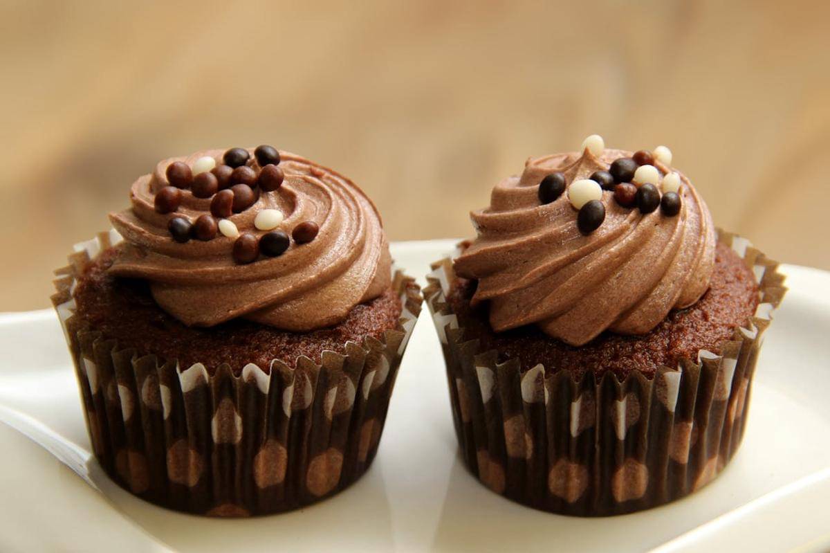 ilustrasi chocolate mocha cupcake