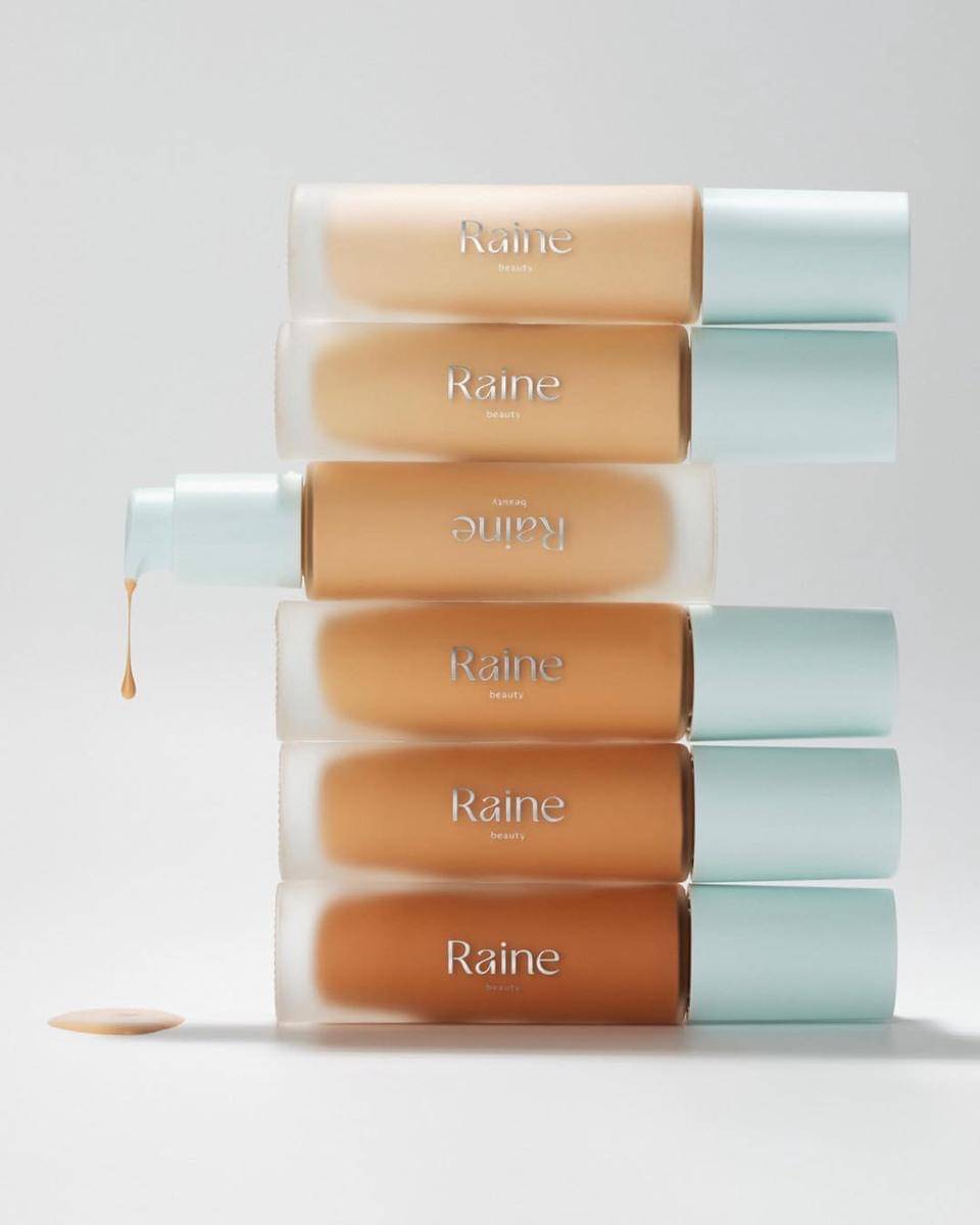 Produk makeup Raine Beauty
