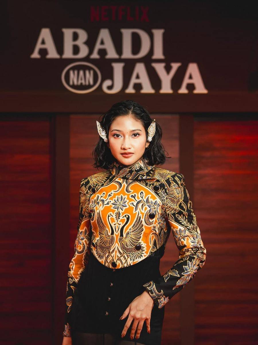 Claresta Taufan di premiere film Abadi Nan Jaya. (Instagram.com/netflixid)